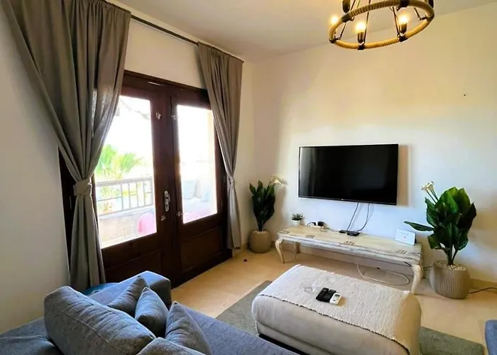 Sabina 2bd With Pool And Lagoon View Hurghada