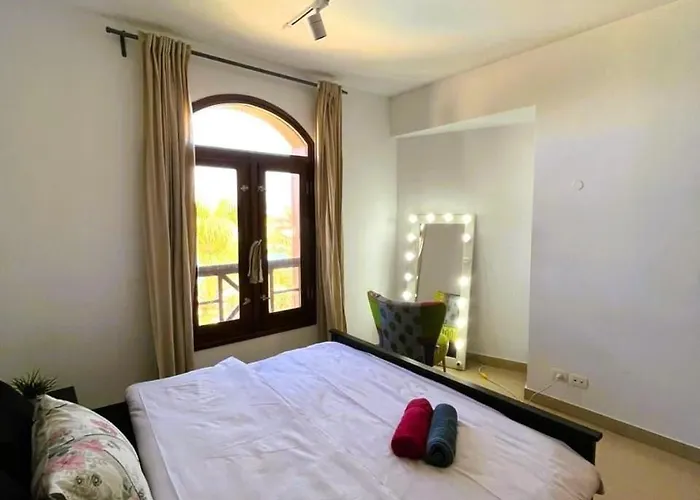 Sabina 2bd With Pool And Lagoon View Apartment *